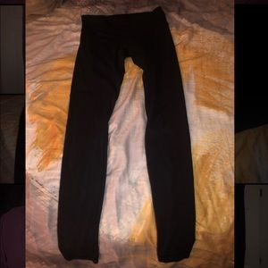 MidRise Black WunderUnder LuluLemon Leggings Size8